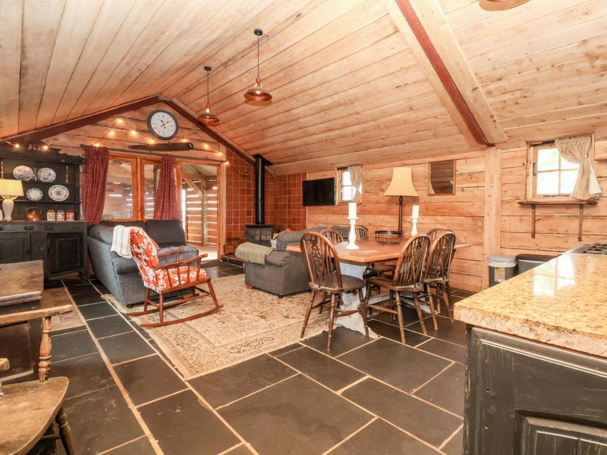 Villa Y Caban Llangollen Esterno foto